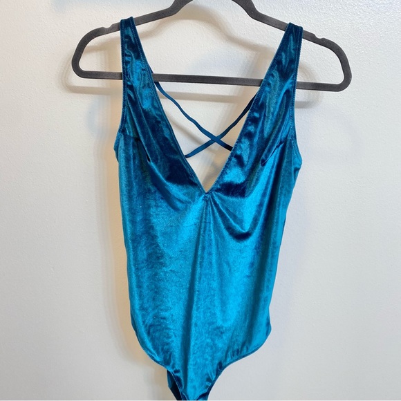 Teal velvet body suit medium - Picture 1 of 7